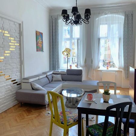 Rynekart Apartment Швидница Екстериор снимка