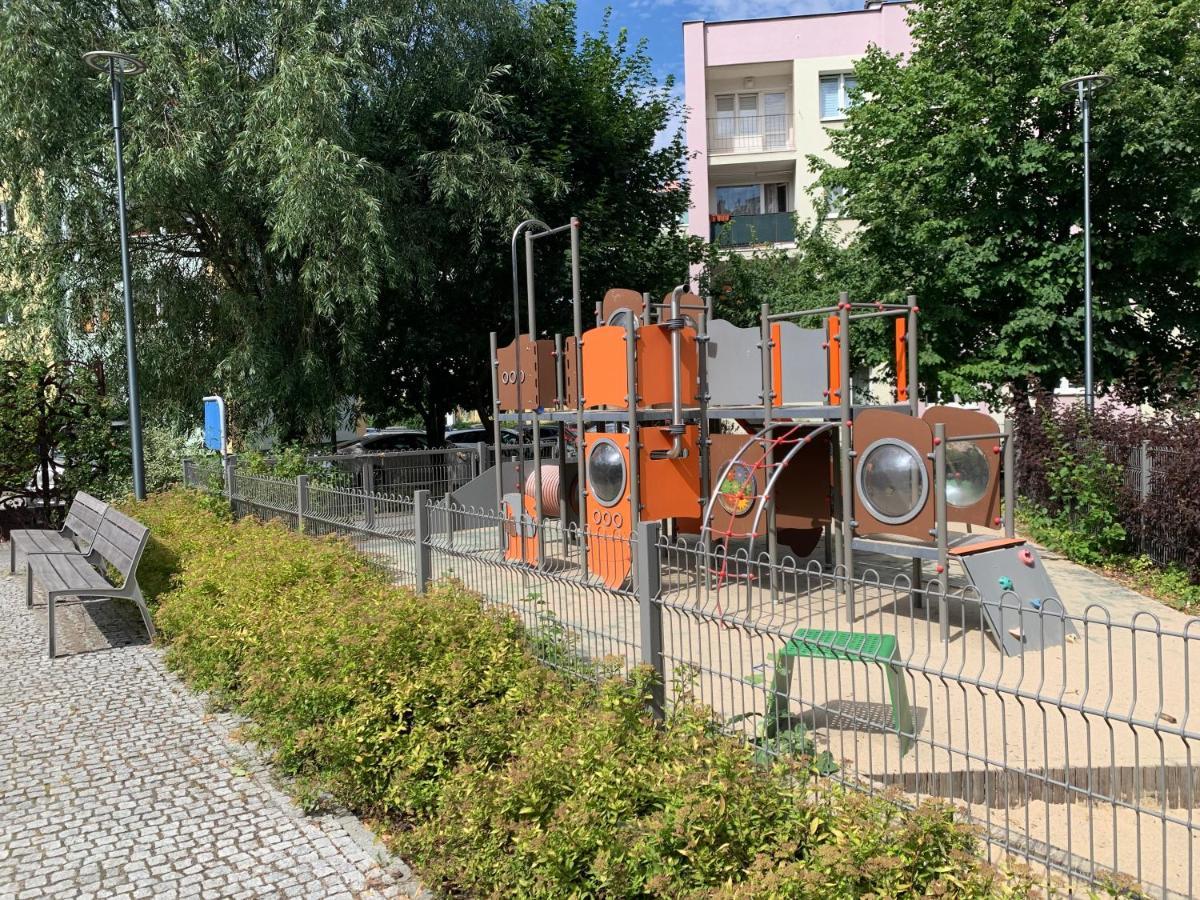 Rynekart Apartment Швидница Екстериор снимка
