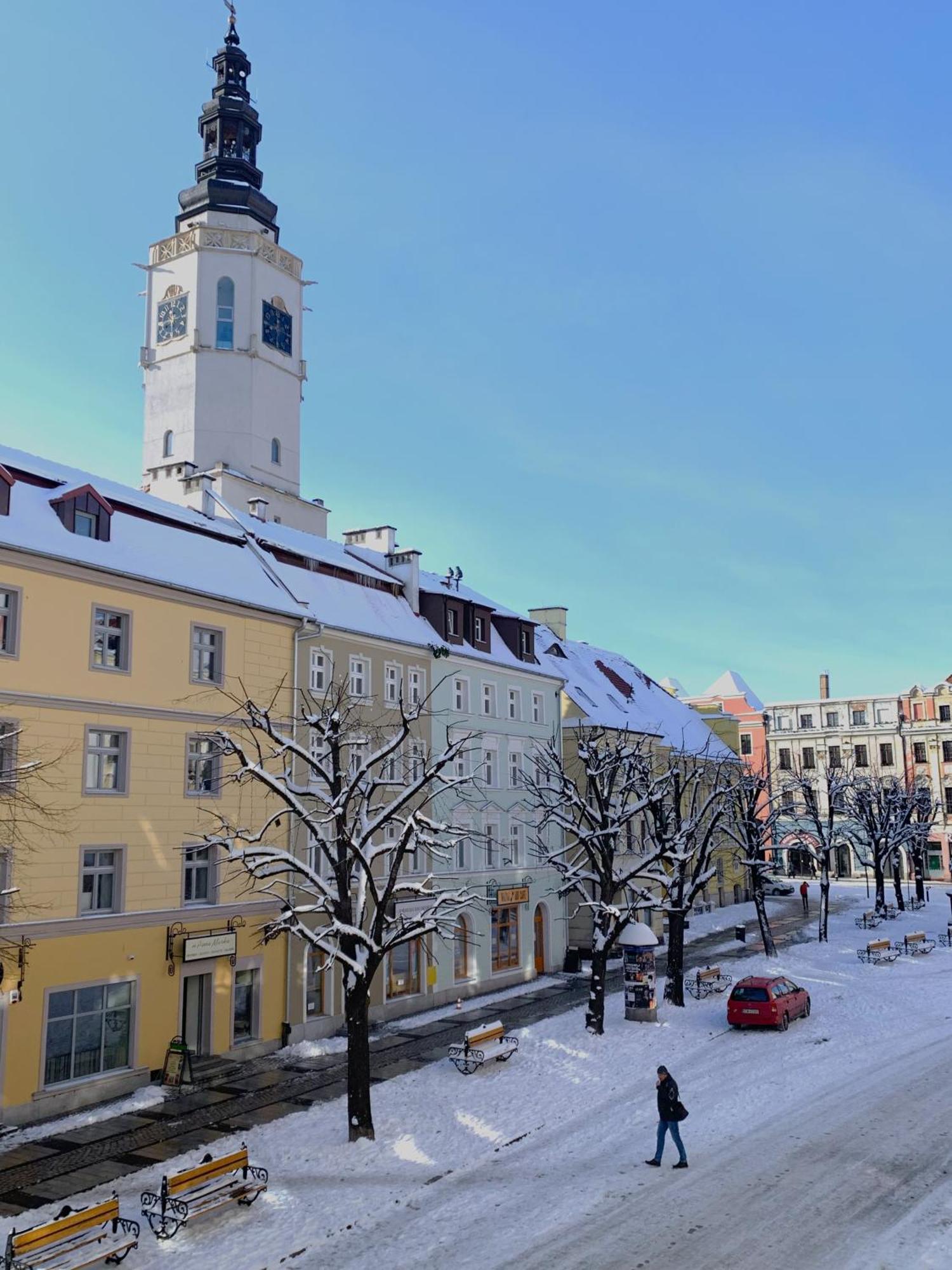 Rynekart Apartment Швидница Екстериор снимка